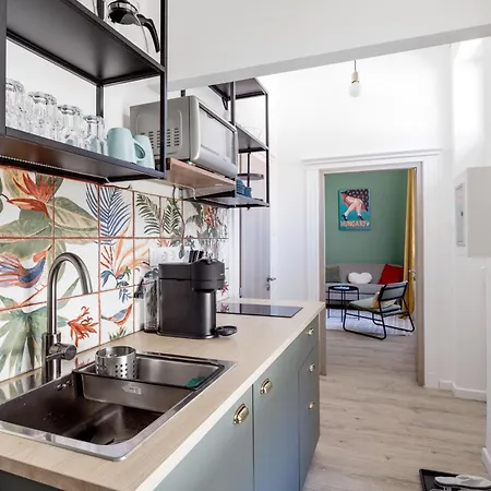 Stylish And Colourful In The Centre